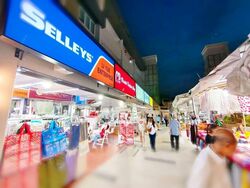 Ang Mo Kio Avenue 8 (D20), Shop House #580766151